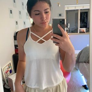 White tank/blouse. S/M brand new. No brand